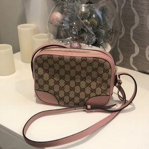 Gucci pink shoulder bag